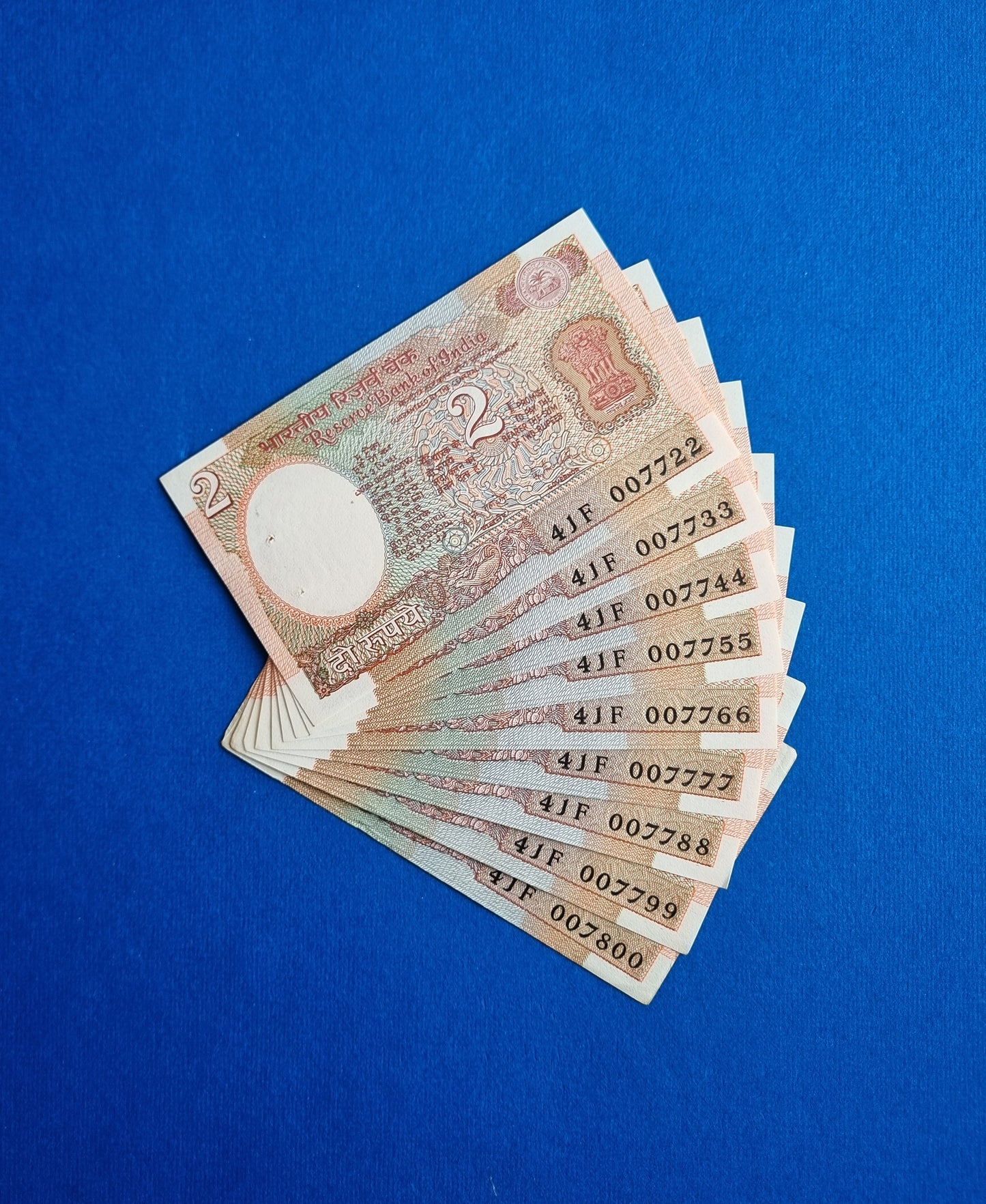 India 2 rupee UNC set 8 bills.
